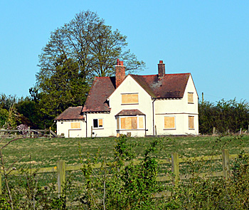 Bell Farmhouse April 2015